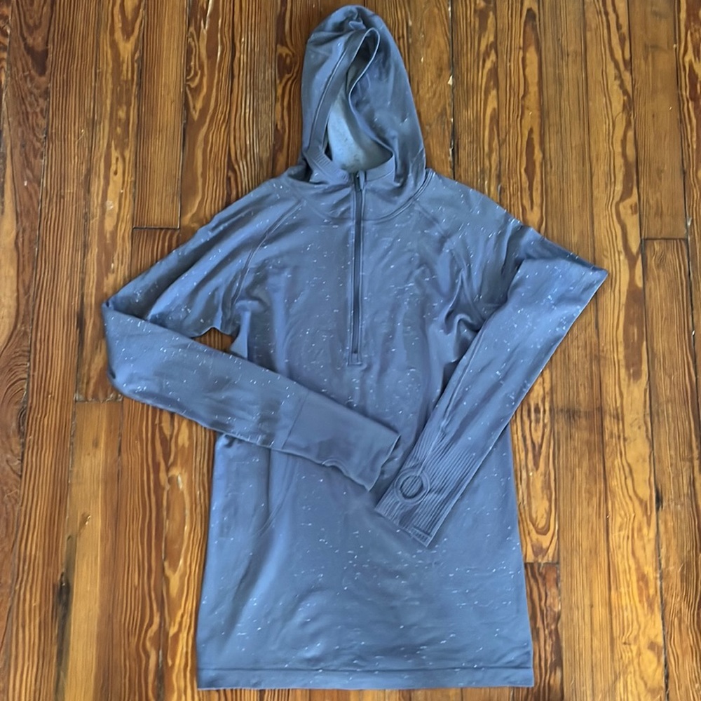 Sz 8 Lululemon hooded 1/4 zip Swiftly